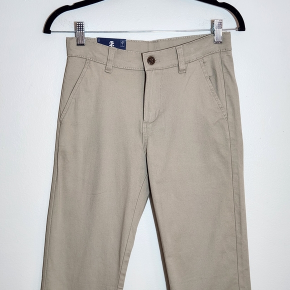 IZOD Boys Khaki Uniform Pants Slim Fit Stretch Size 12 NWT - Picture 2 of 10